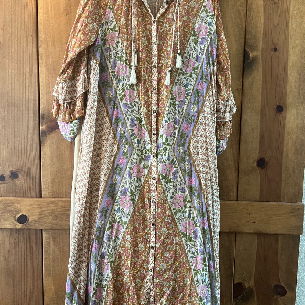 SPELL MAXI DRESS - Picture 2 of 9